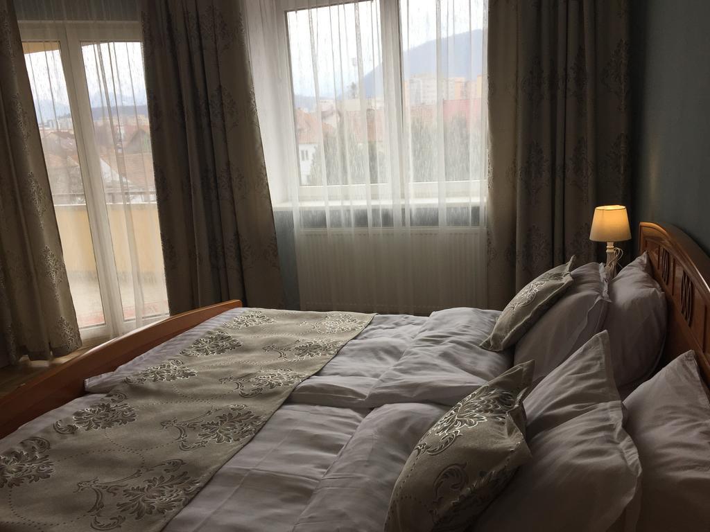 Kiem Premium Apartments Braşov Extérieur photo